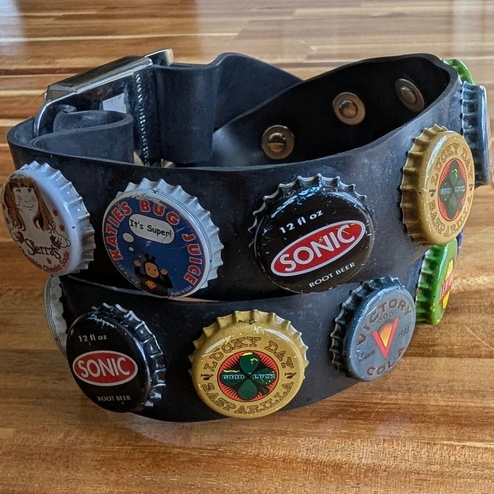 Little Earth Bottle Cap Seatbelt Buckle Belt Recycled Rubber Black Mens M 33-36